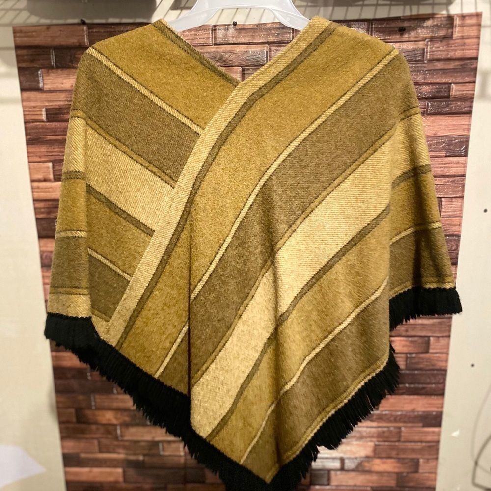 1960’s Vintage Wool Poncho